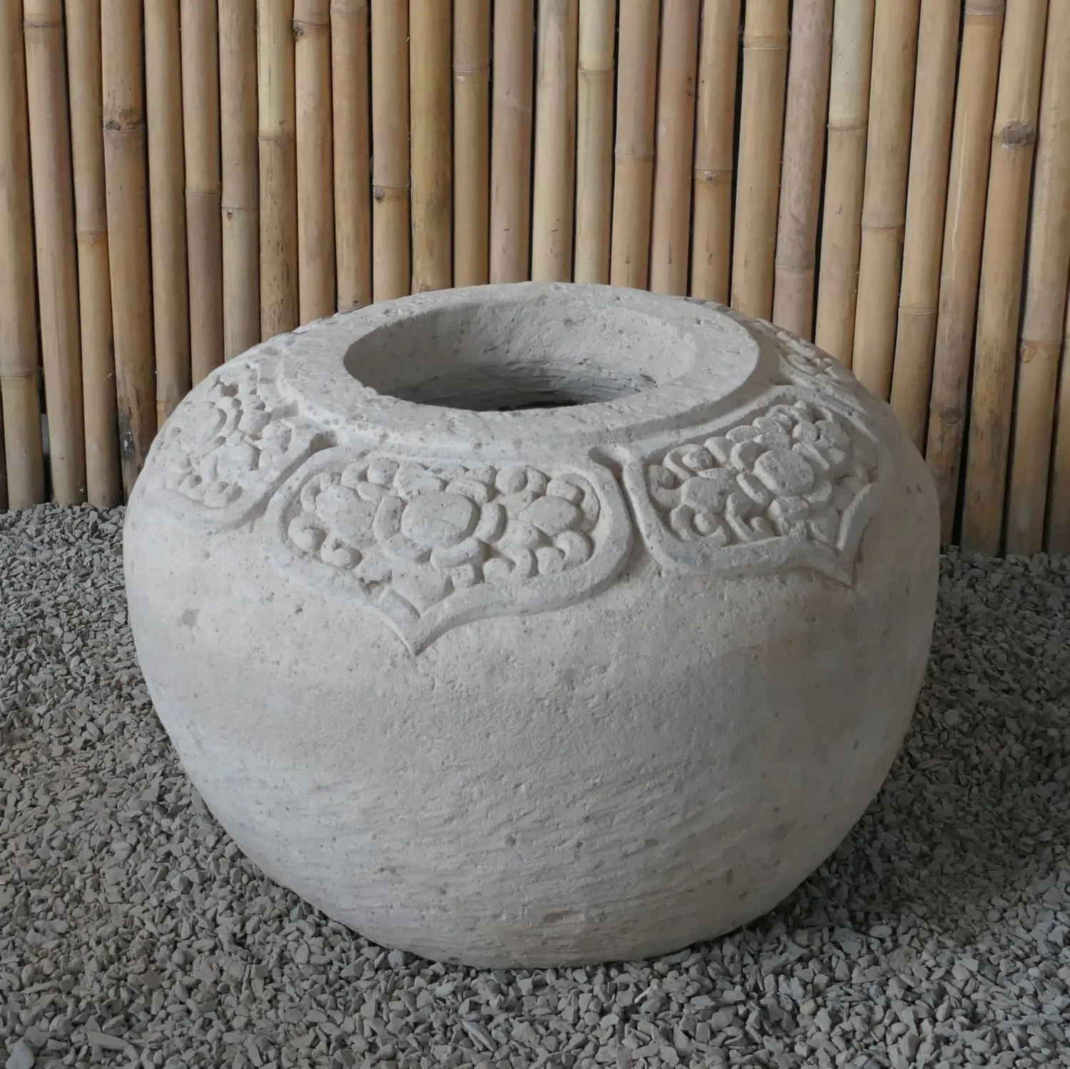  Product image 12 of the product “Balinese style flat round pot, with carving - 70cm Dia., 45 cm Height, Taro sand ”